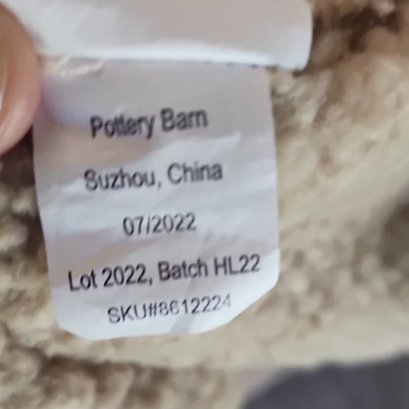 Pottery Barn Cream Cozy Hooded Sherpa Fleece Robe - Picture 7 of 7